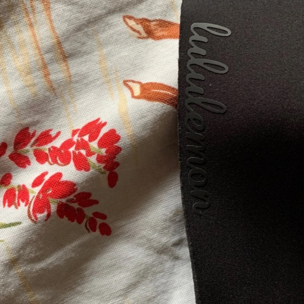 Lululemon bra size 34b